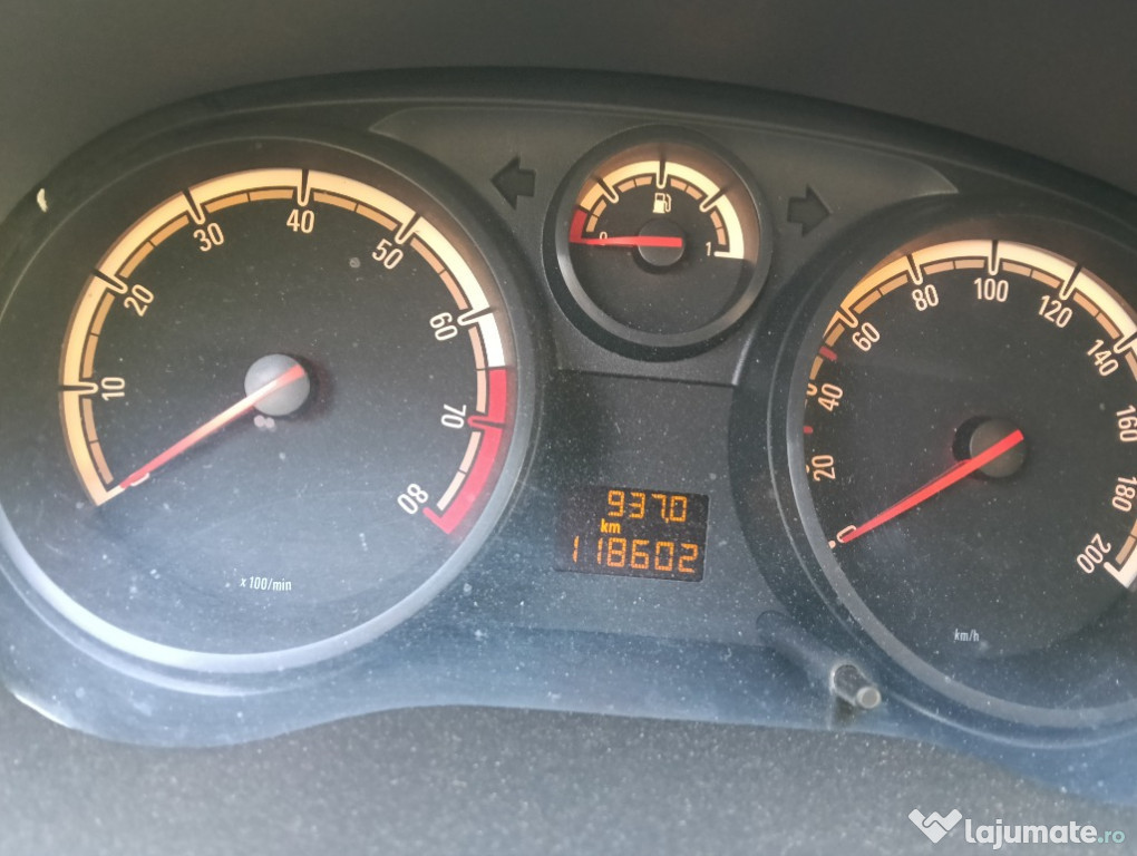 Opel CORSA 2010, 119000 km
