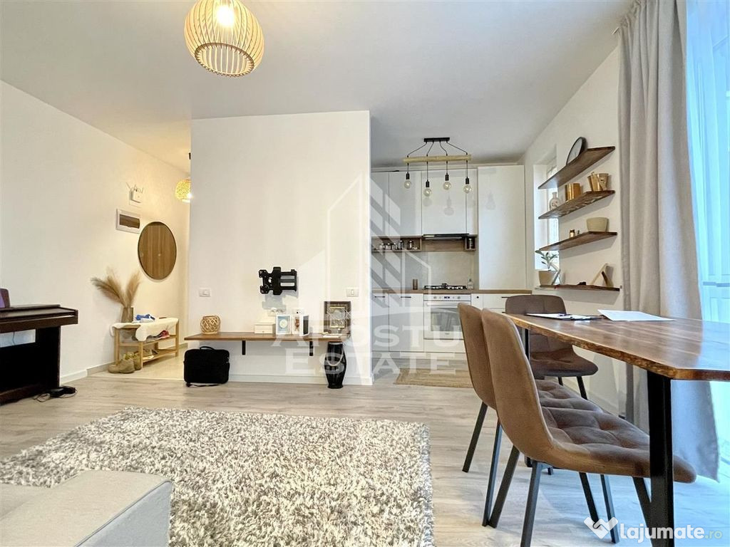 Apartament 3 camere, etaj intermediar, loc de parcare inclus