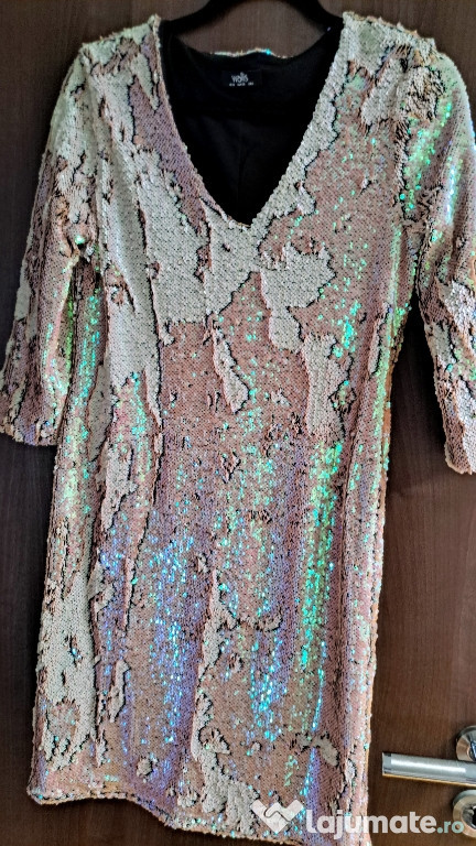 Rochie din paiete