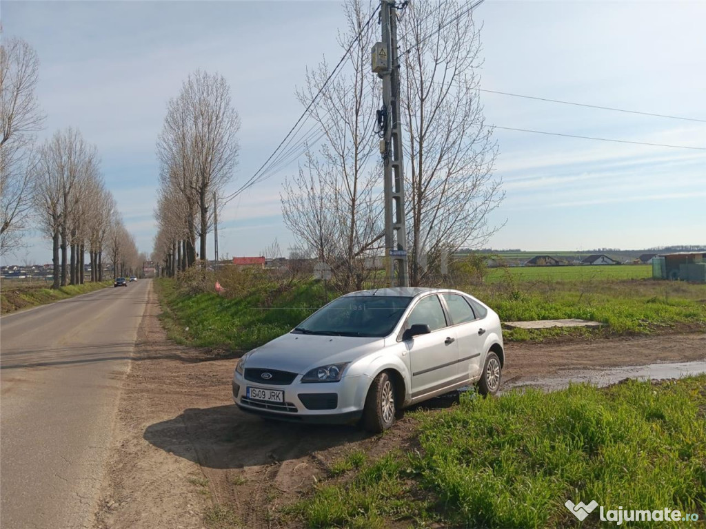 Vorovesti Miroslava teren 681mp intravilan cu utilitati la s