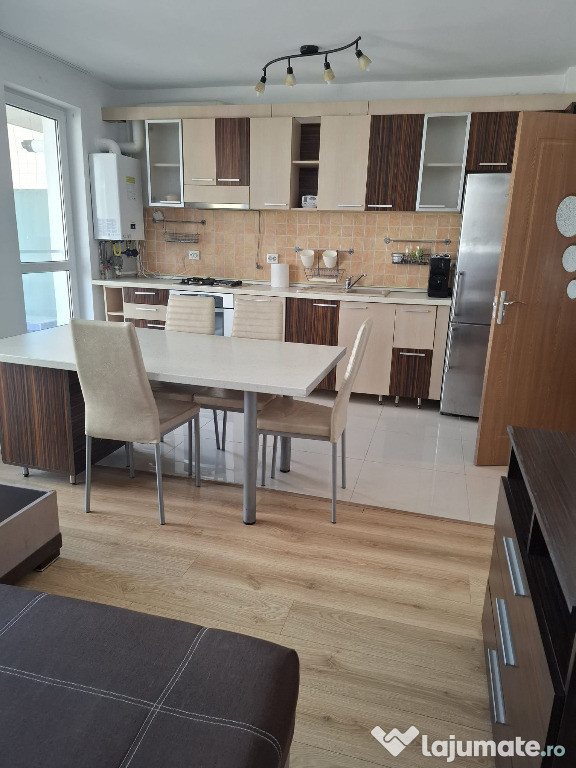 Apartament de inchiriat