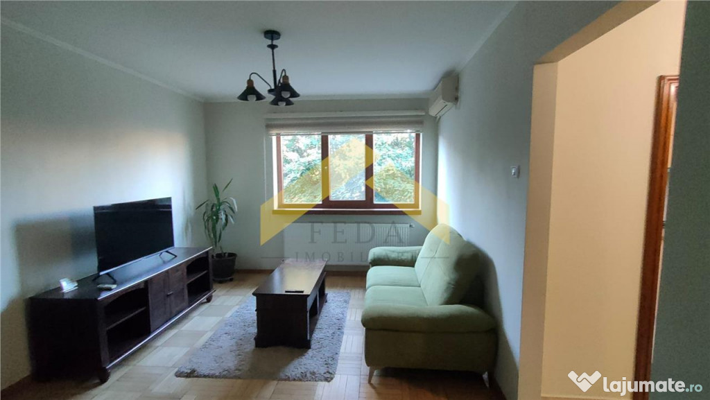 Apartament cu 3 camere de inchiriat centrul Aradului