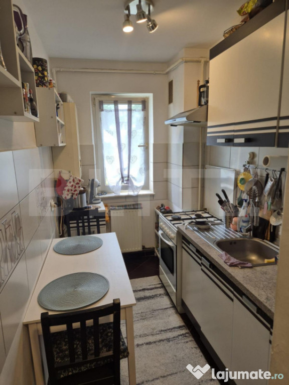 Apartament 2 camere etaj 1 - zona Aurel Vlaicu, Brasov
