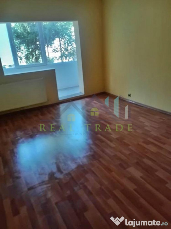 Apartament 3 camere decomandat etajul 1 Judetean