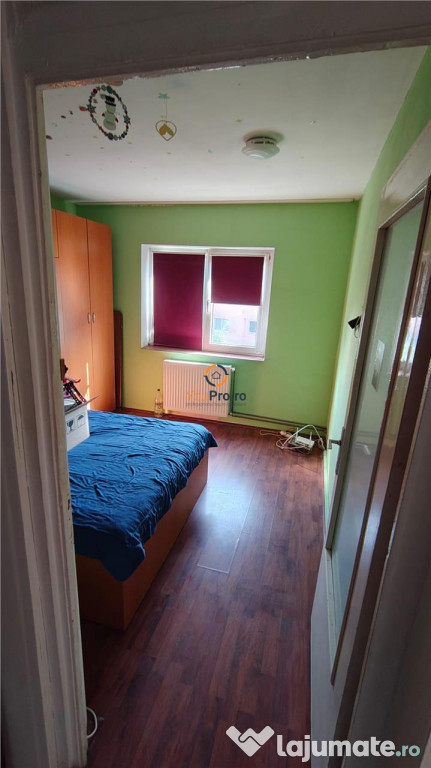 Apartament 2 camere decomandat etaj 3 zona Buziasului
