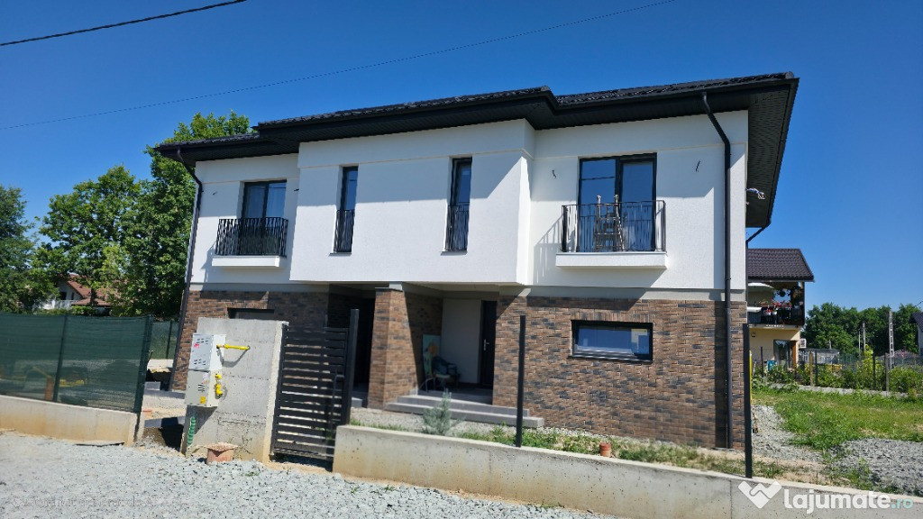 Casa noua cu 3 dormitoare Dealul Grosului zona Castel Transilvania