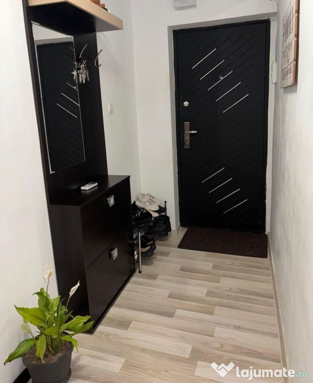 Apartament/mansardă 3 camere,Micro 17,utilat si mobilat
