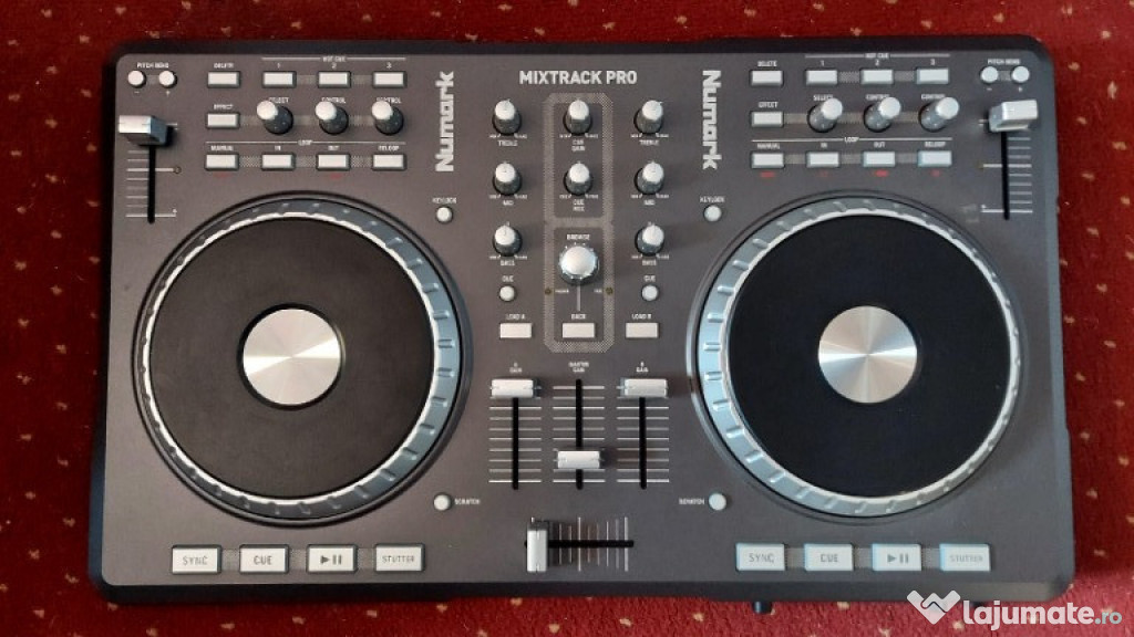 Consola digitala mixaj pentru DJ Numark
