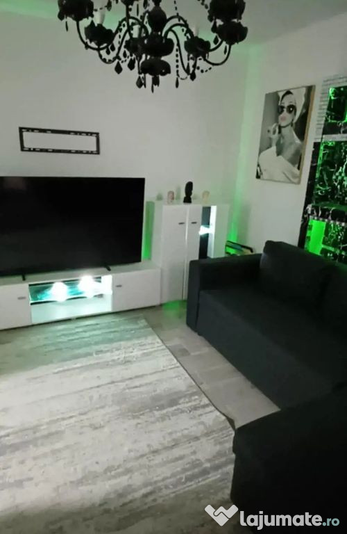 Apartament cu 2 camere la curte, mobilat si renovat recen...