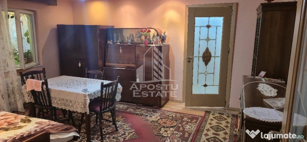 Apartament cu 2 camere, semidecomandat, confort 1 , Spita...