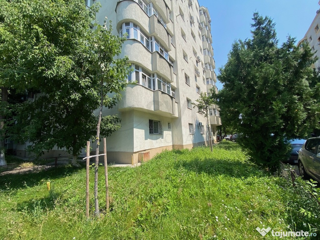 Apartament spatios - centrala proprie