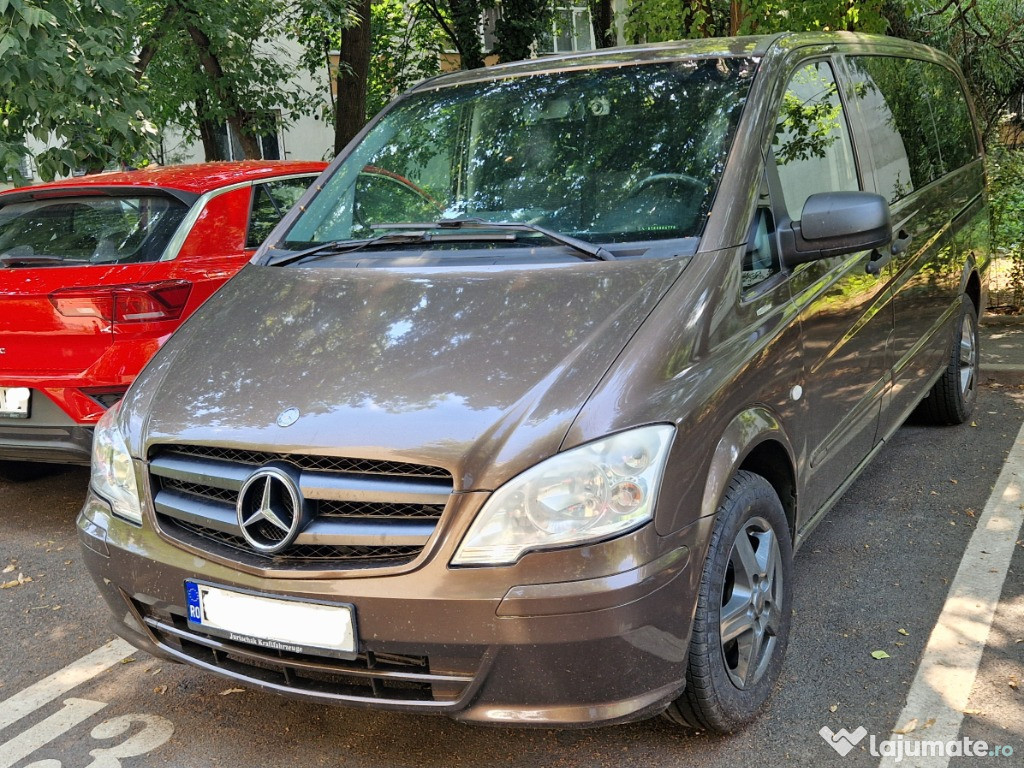 Inchiriez 8+1 cu șofer Mercedes Vito