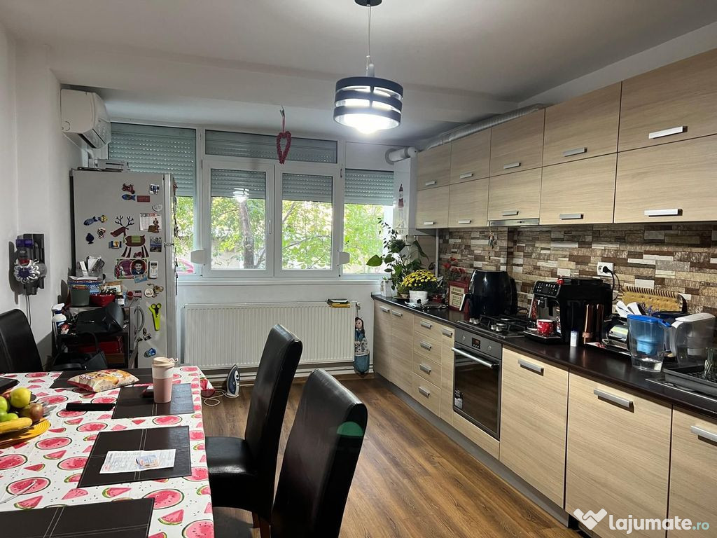 Apartament 3 camere de vanzare – Tiglina 2, parter, lâ...