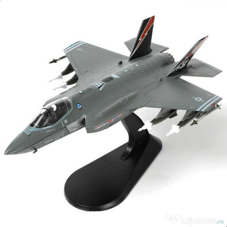 Macheta avion metalica F-35A Lightning II scara 1:72 22cm