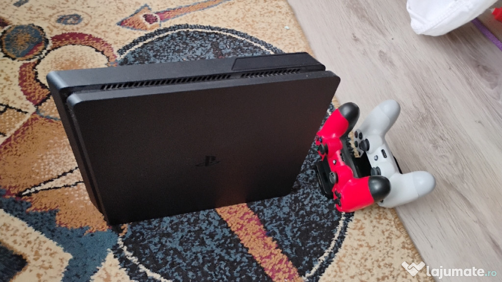 PlayStation 4 Slim 1TB cu 2 manete (+bonus)