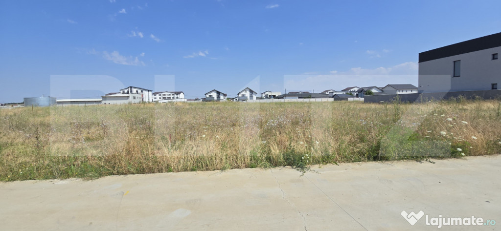 Teren intravilan, 445 mp, front 14, zona Magnolia