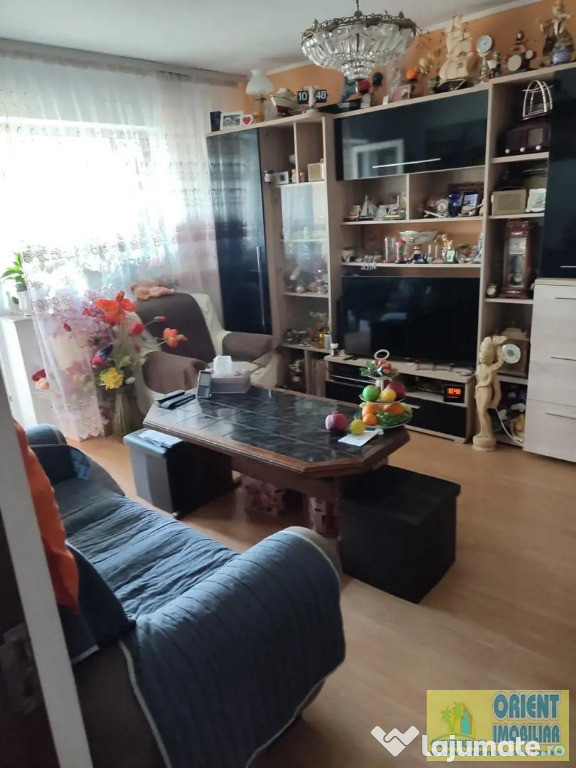 Km 4-5, Doraly, 2 camere, decomandat, vanzari Constanta
