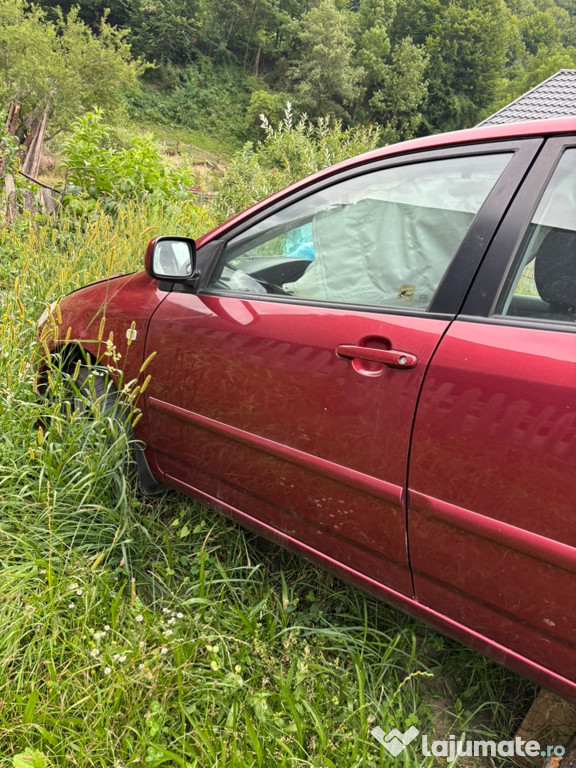 Dezmembrez Toyota corolla 1.6 16 valve benzină