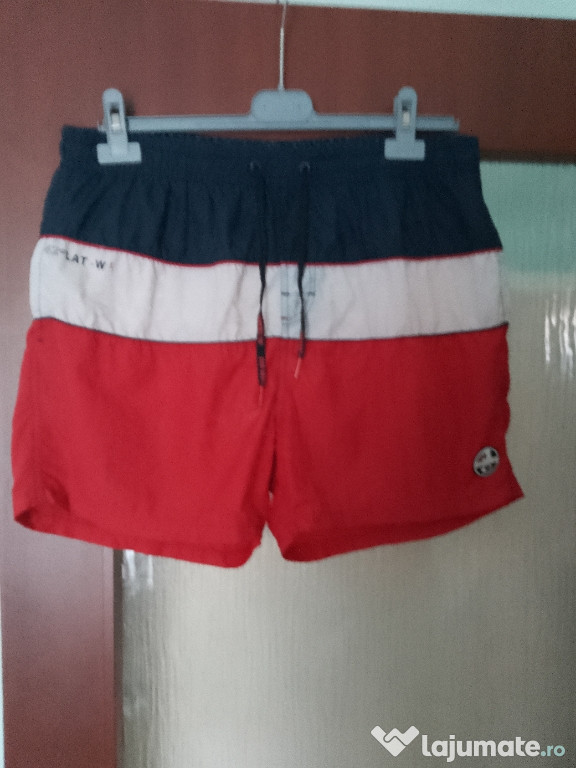 Short de baie bărbătesc in stare foarte buna