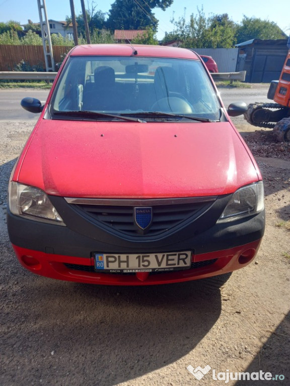 Vând Dacia Logan