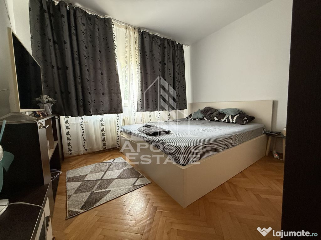 Apartament cu 2 camere, decomandat, zona Soarelui