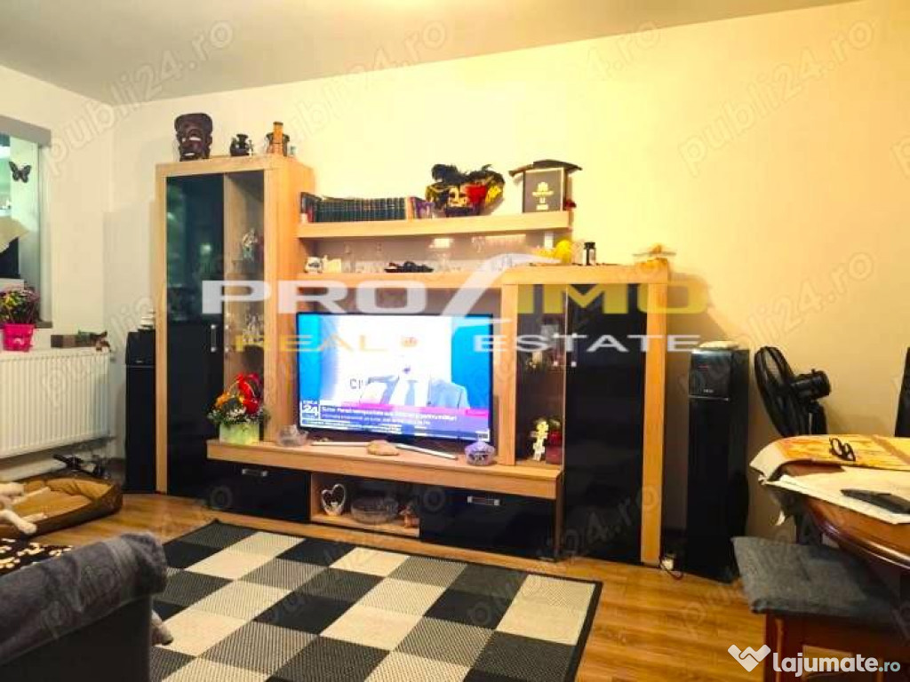 Tomis Nord apartament 3 camere decomandat etaj 2