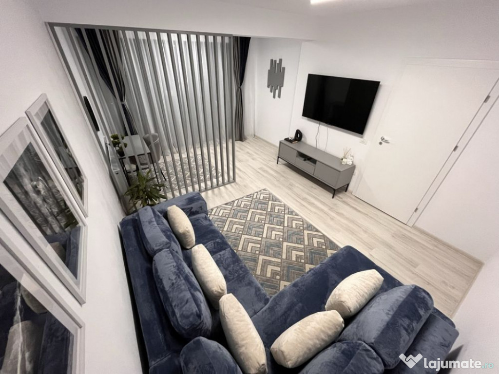 Apartament 2 cam 63 mp decomandat, Coresi