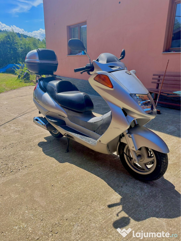 Scuter Peugeot SV 250
