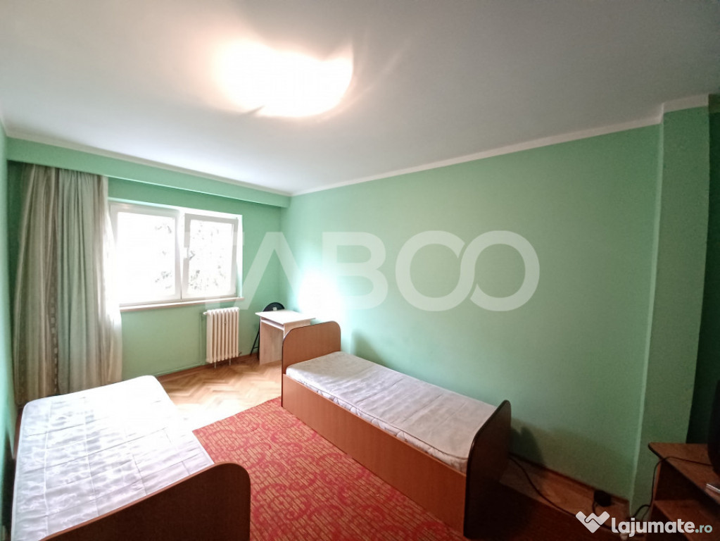 Apartament pentru muncitori 4 camere si 2 balcoane Mihai Vit