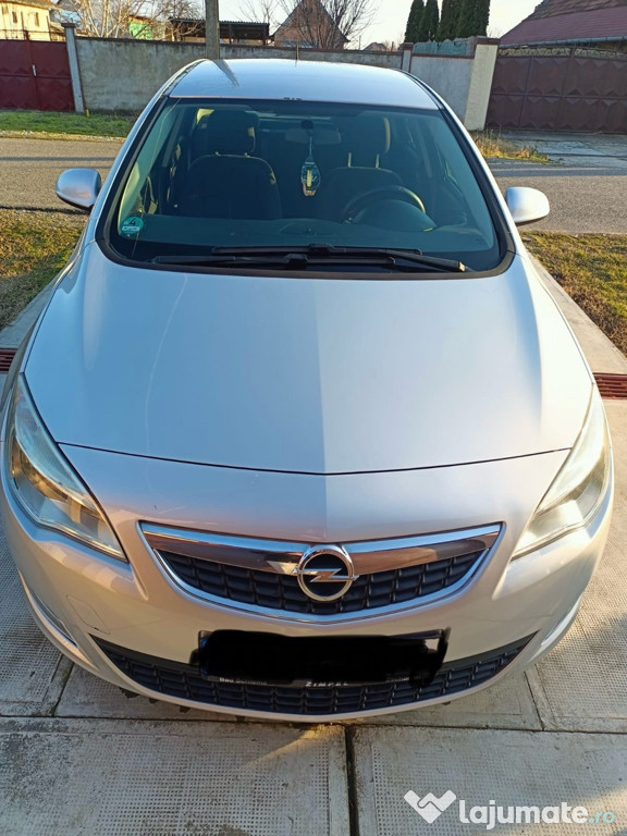 Opel Astra J de vânzare
