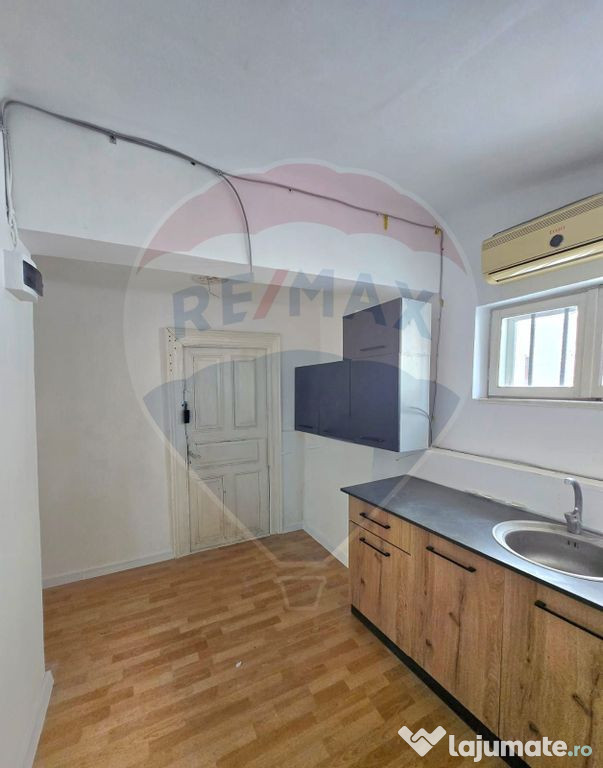 Apartament Universitate - Regina Elisabeta nr. 34