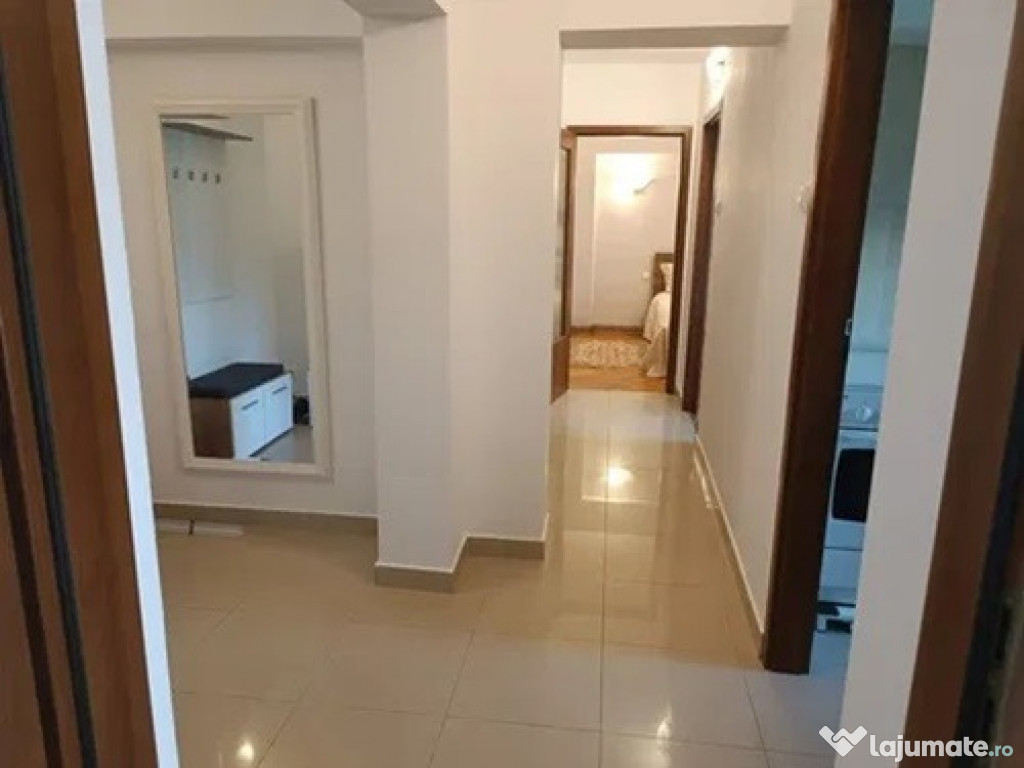 Apartament 3 camere decomandat, Centru, Hala Centrala