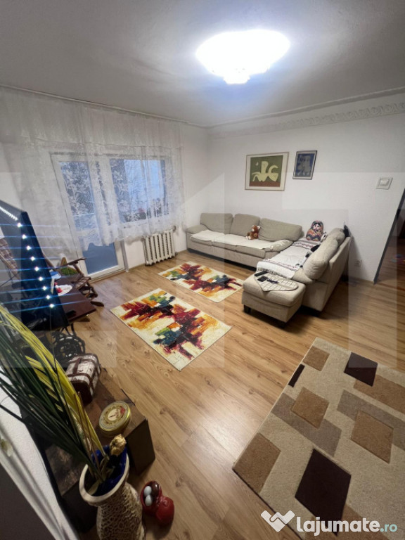 Apartament de doua camere, etaj intermediar, 55mp, Zona Buco