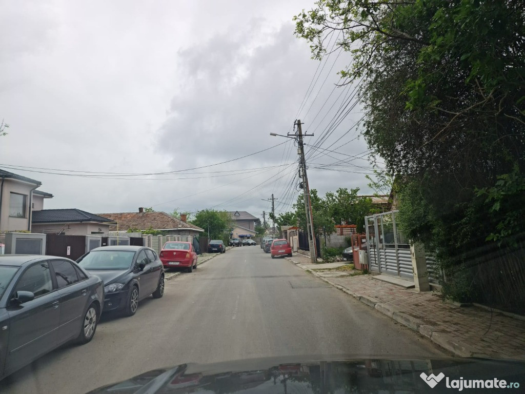 Teren de vanzare in Lazu