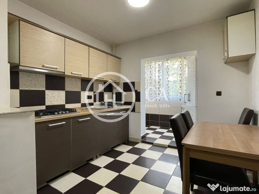 Apartament cu 3 camere de inchiriat in zona Rogerius, Oradea