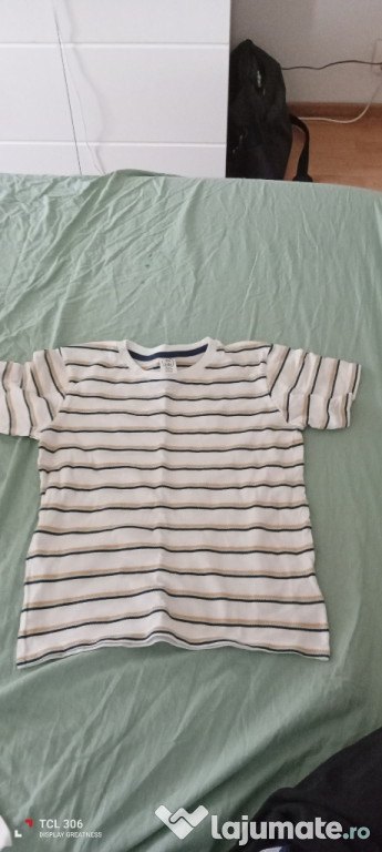Tricou alb cu dungi galbene și albastre copil