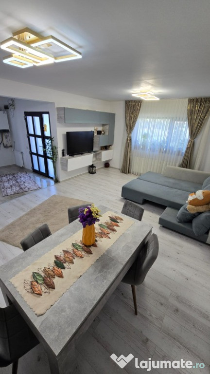 Casa P+ M cu placa intre etaje la cheie ,teren 340 mp