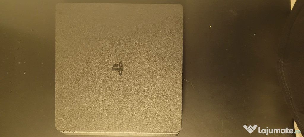 PS4 Pro 1TB + 2 controllere + 9 jocuri – totul în stare perfectă!