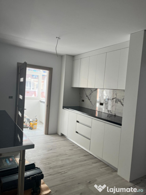 Apartament 2 camere, etaj 1, zona Radauti