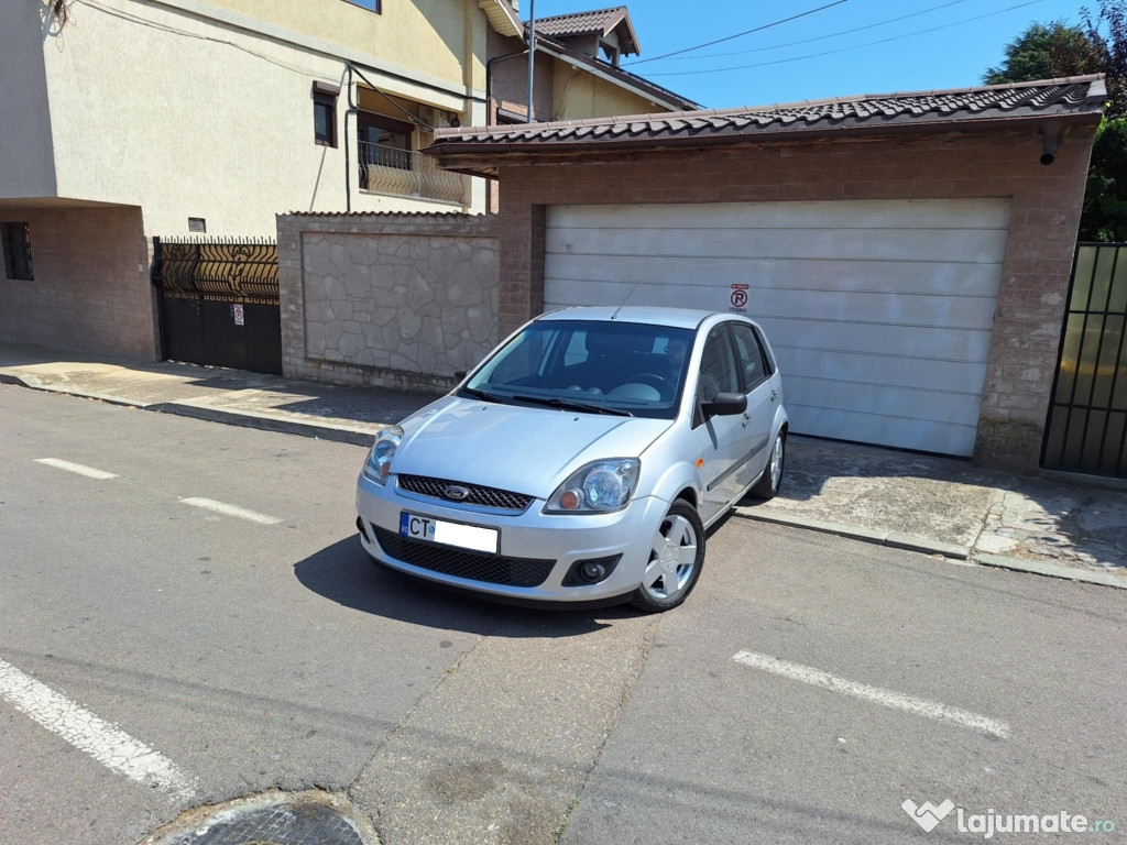 FORD FIESTA - 2009 -NAVIGAȚIE / CAMERĂ - 99.000 KM - CA NOUĂ