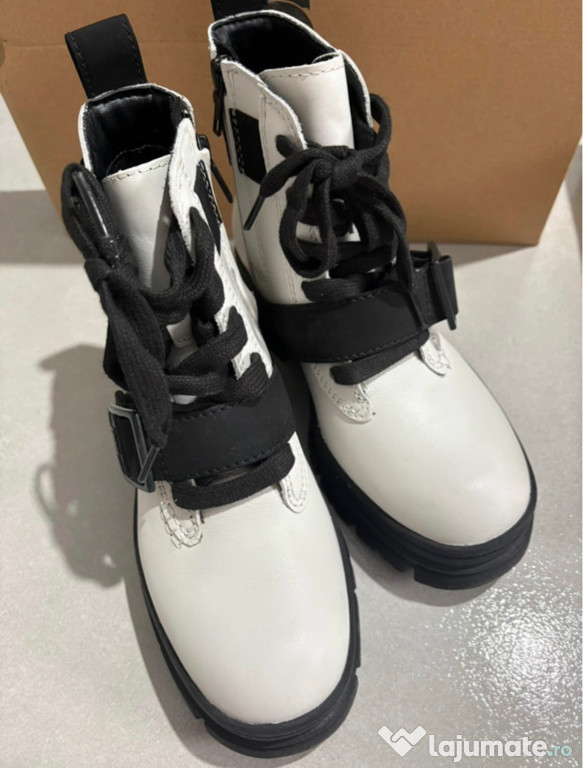 Ghete UGG originale noi