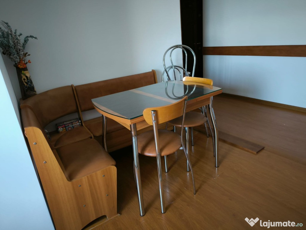Vand apartament 2 cam, et 3, bl N4, Al.Magnoliei, Crihala- Generala 15