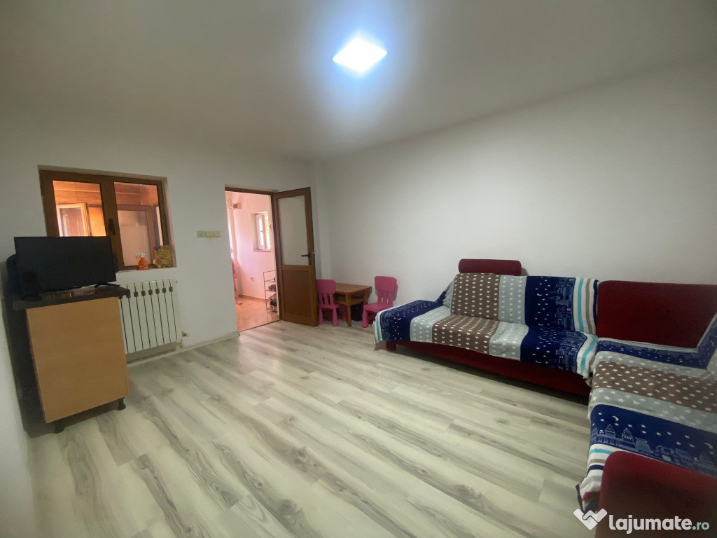 Ap. 2 cam, mobilat si utilat, se acceptă credit