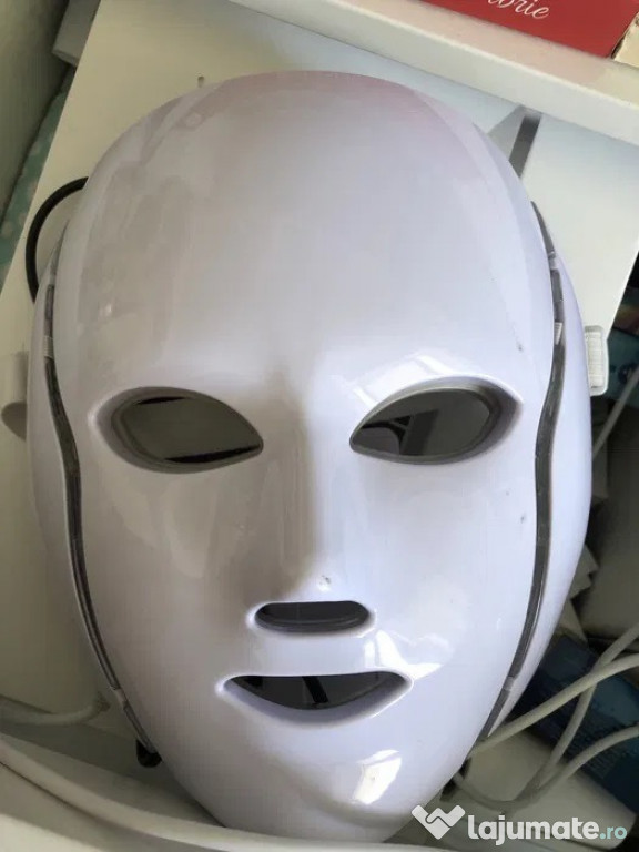 Masca Faciala cu Led, 7 culori, pentru tratarea tenului