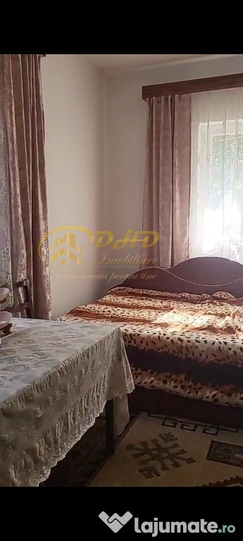 Garsoniera la casa in zona Tatarasi, Strada Vanatori 1A