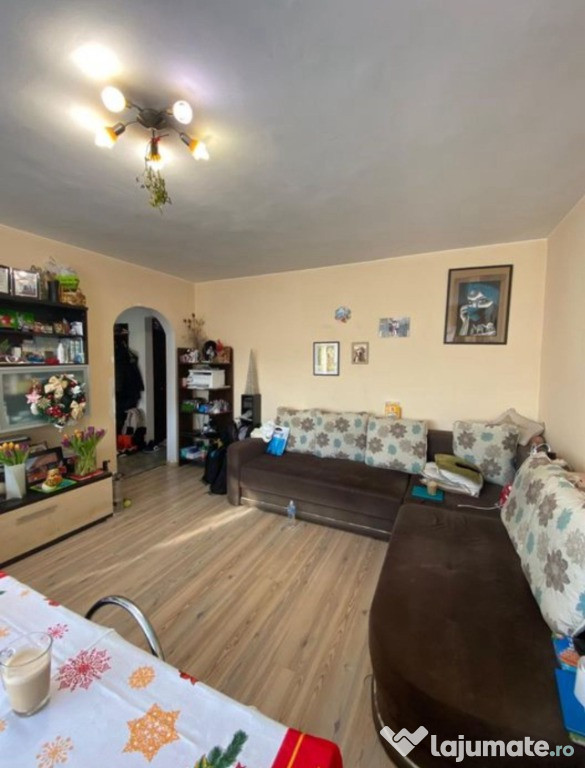 Apartament 3 camere ~ Sector 3