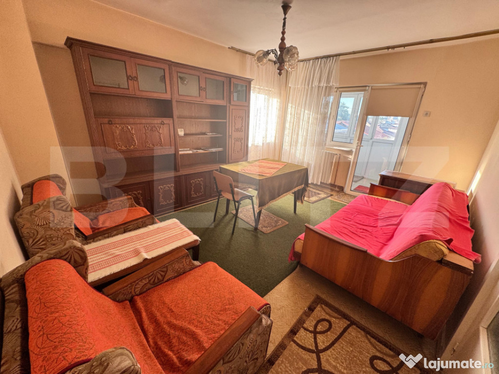 Apartament 3 camere, CAZARE MUNCITORI, mobilat si utilat, R