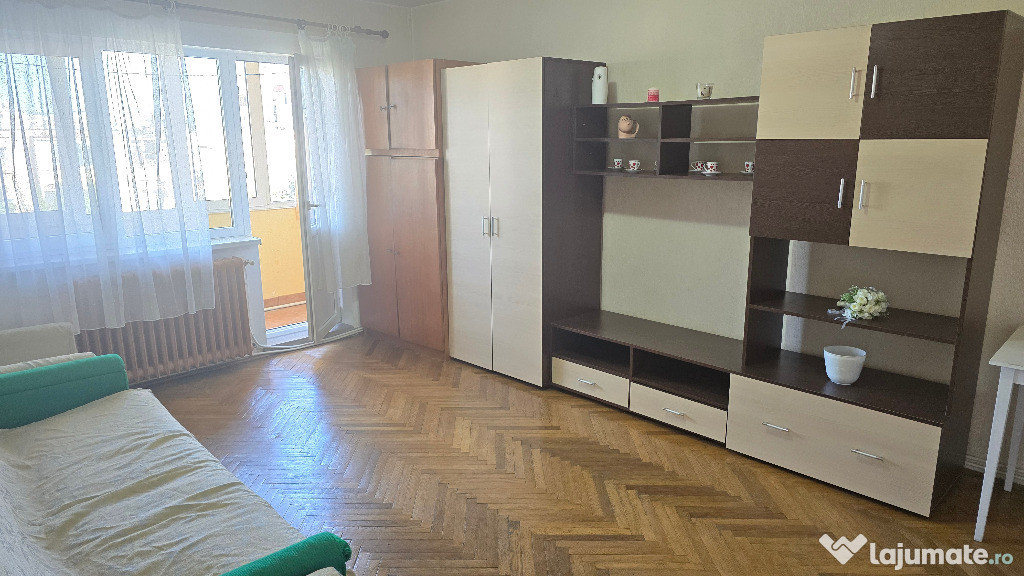 Vand apartament 2 camere decomandat in Deva, Balcescu, 22 Decembrie