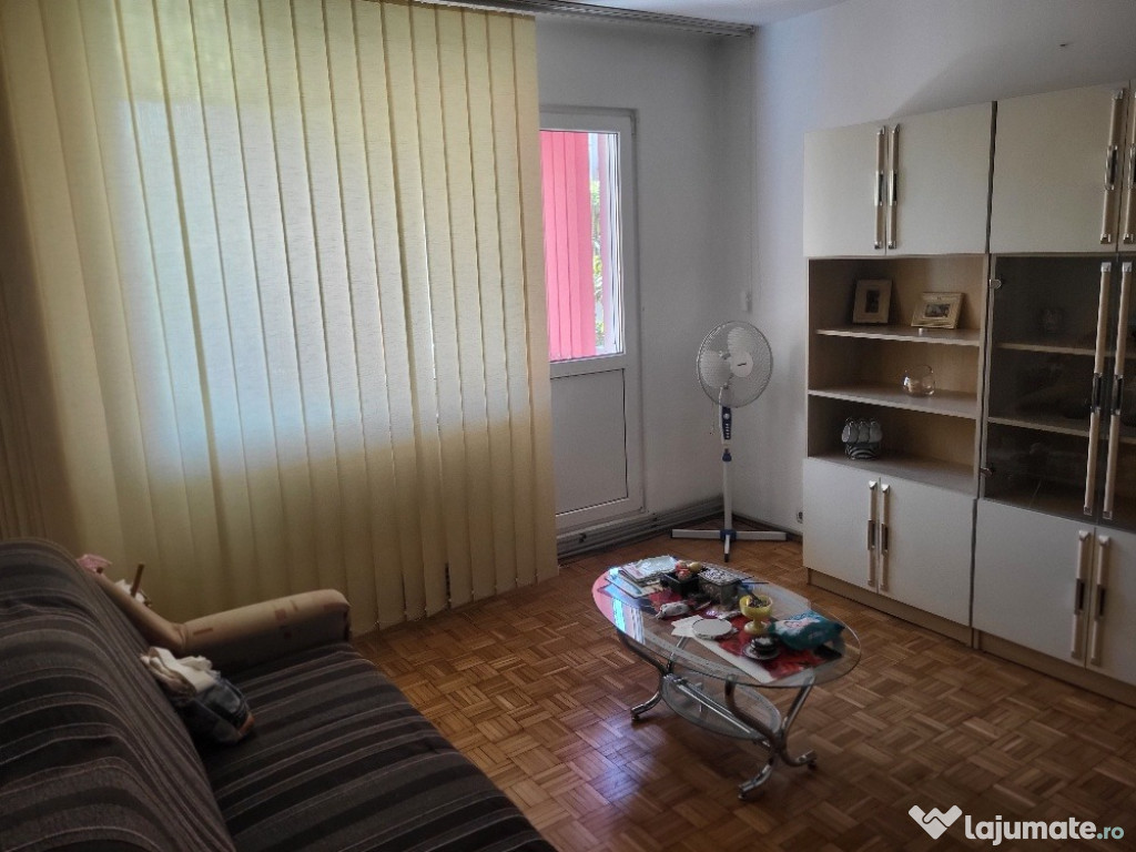 Inchiriez apartament 2 camere
