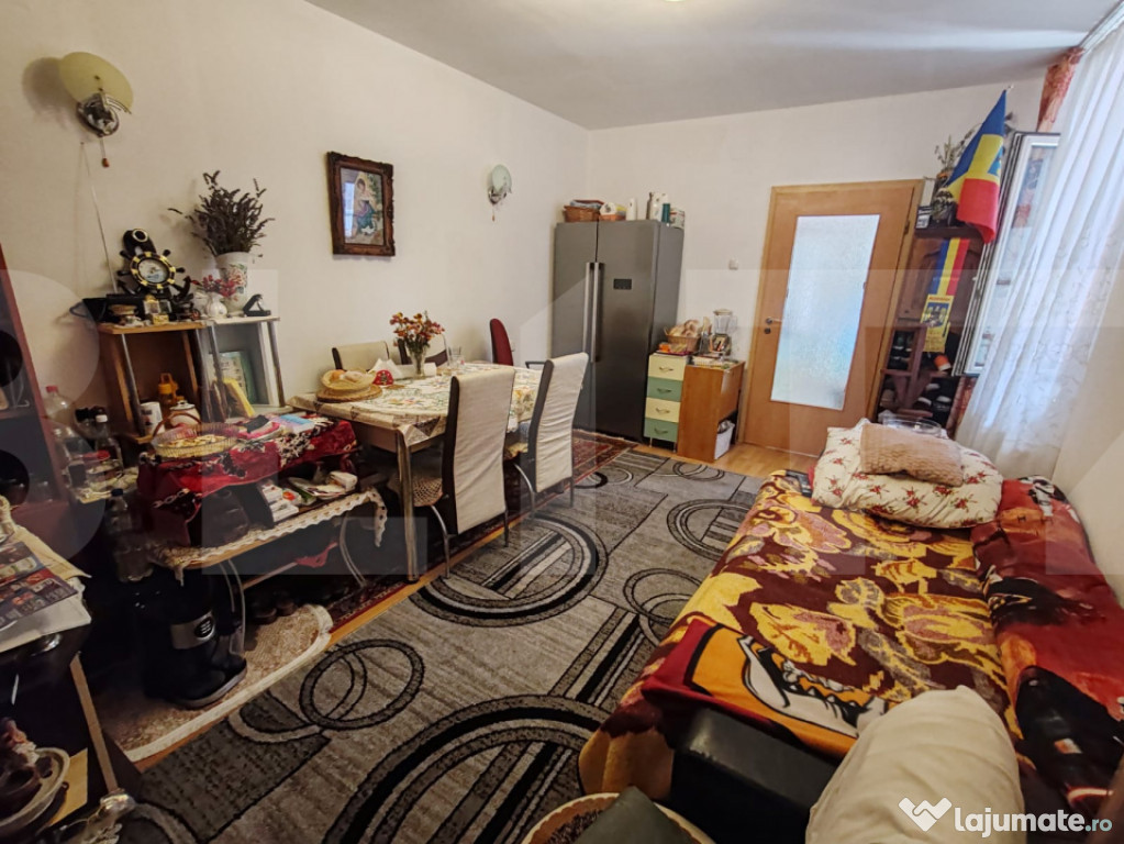 Vand apartamet 2 camere la casa